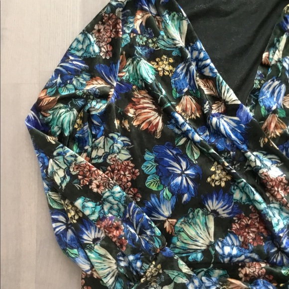 Zara floral velvet faux wrap comfy kimono style lounge top - Picture 3 of 5
